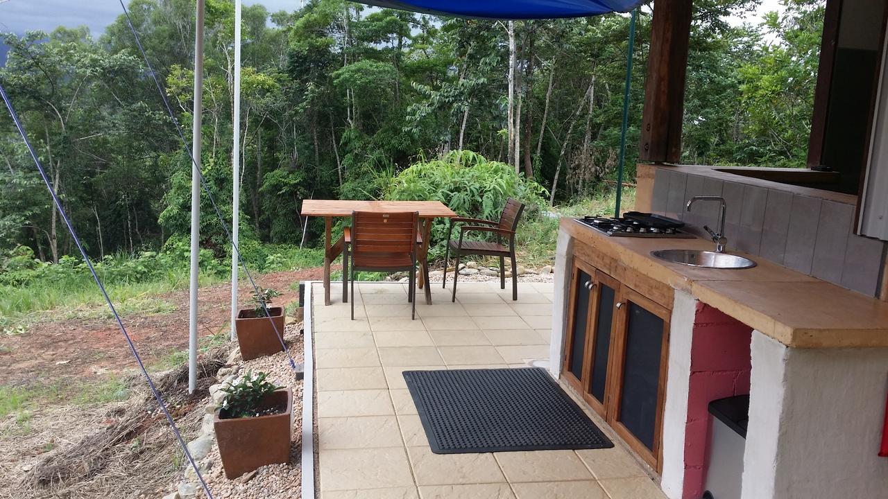 Wompoo Eco Retreat Acomodação com café da manhã Cow Bay Exterior foto